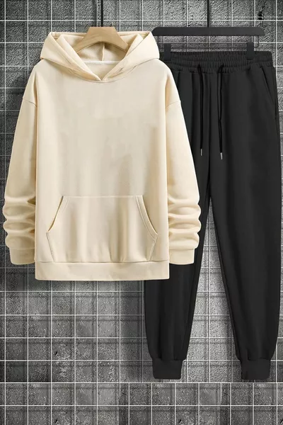 طقم رياضي بطبعة فراشات على الظهر للجنسين