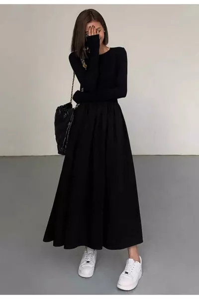 فستان طويل بأكمام طويلة مع تنورة واسعة من كادين إيفا