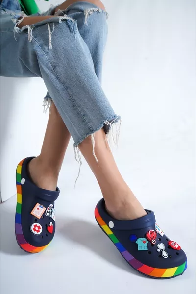 صندل سياميزيك أزرق مع إكسسوارات للمرضى والأطباء والممرضين والمستشفى من إيفا صيفي للشاطئ - نعال يومية