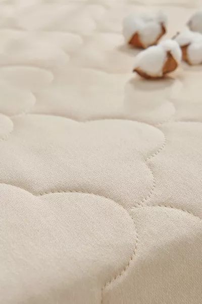 مرتبة أطفال بغطاء قابل للغسل ومصنوعة من مواد طبيعية من كوتونيا