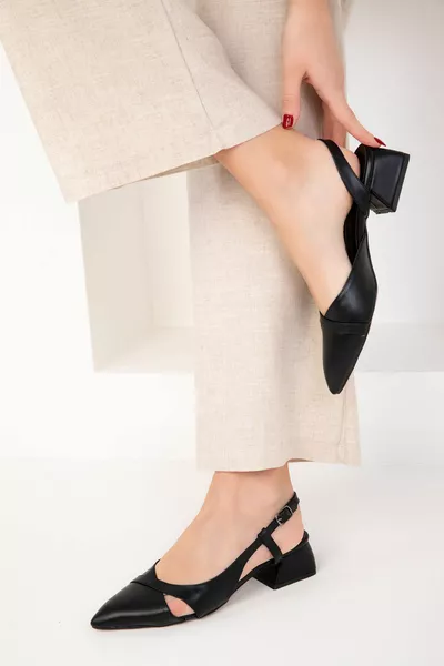 Черные женские классические туфли на каблуке 