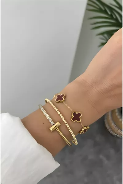 * سوار من الصلب بطراز فينتاج ألهامبرا بلون عنابي مصغّر مع سلسلة ذهبية وخمسة زخارف