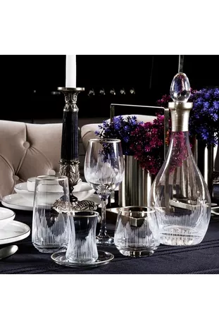 -delige set voor  personen, vlammenhand decoratieve snijwerk zilveren glazen water set