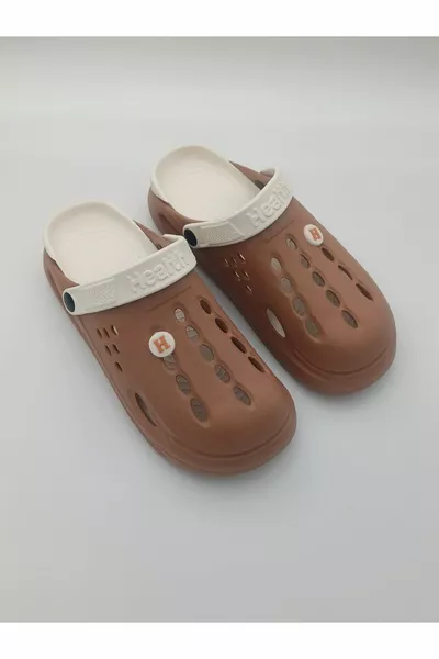 ذكر طباخ مستشفى ممرضة طبيب شاطئ البحر بركة النعال