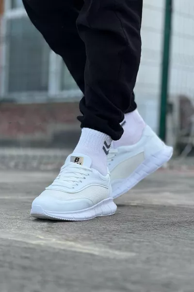 Feminine Touch  Maglieria Bianca Sneakers Uomo