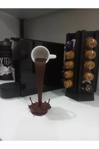 تمثال القهوة المسكوبة - قطعة ديكور - تمثال صغير - قهوة - شكل الشوكولاتة الساخنة
