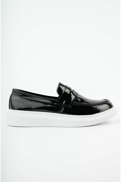 Chaussures garçon en cuir verni noir