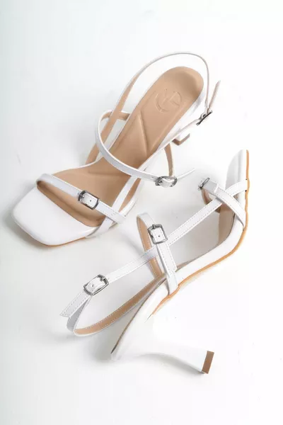 Filar Blanc Cuir Verni Fine Strap Sandales Talons