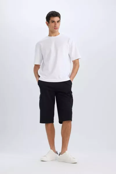 Regular Fit Cargo Pocket Capri Shorts