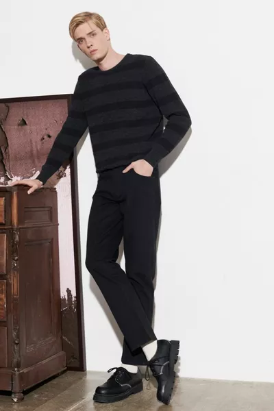 بنطال رجالي أسود قطني مرن بقصة مستقيمة وخصر عادي وساق ضيقة