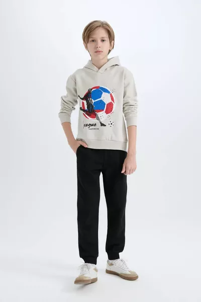 Мъжко детско комплект от 2 части с качулка, щампован суитшърт и долнище с еластичен колан CW