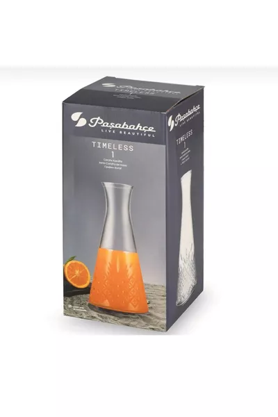 طقم مائدة زفاف ضخم من  قطعة يذهل العروس