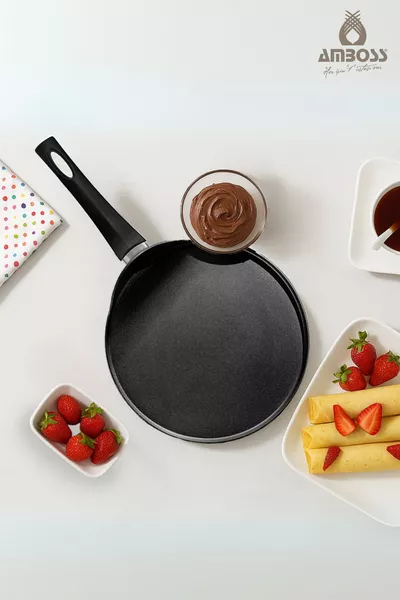 Сковорода Storm  см с титановым покрытием для крепов и блинов