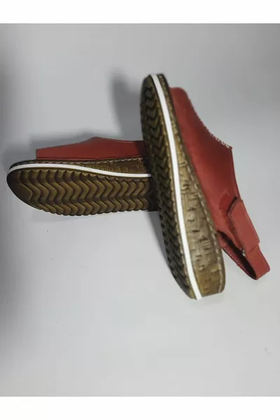 Все натуральная кожа повседневная и одетая модель, босоножки винного цвета.