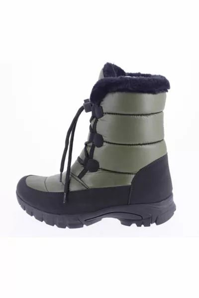 أحذية الثلج الأصلية الخضراء