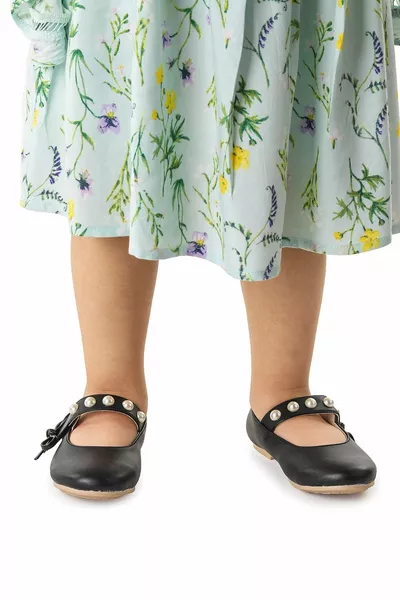 Pearl Velcro Girls' Ballet Flats  Skin Helmet