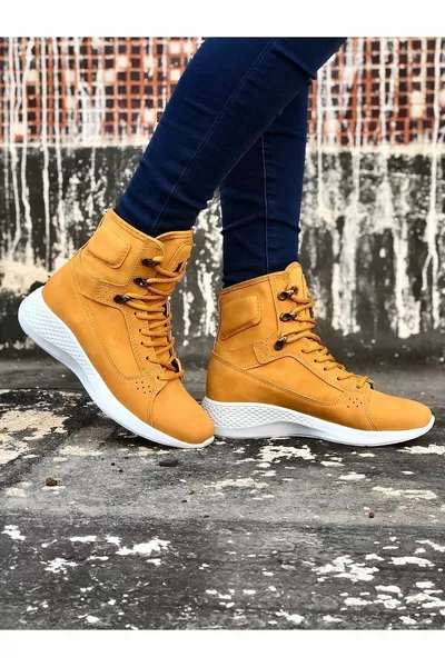 Tugerdi High Sole Allacciato Cammello Giallo Boxer Corto Unisex Sport Postal Boots 