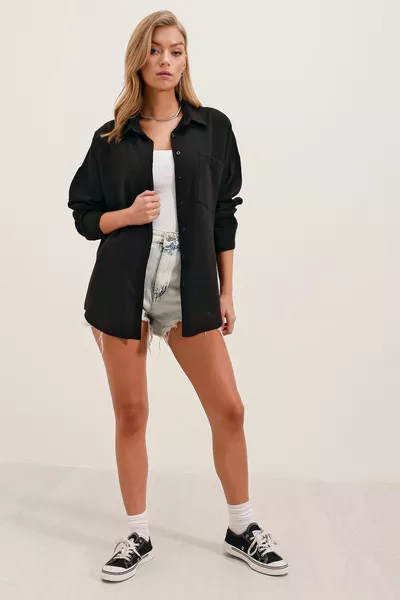  Camicia di lino oversize con tasca singola - nera