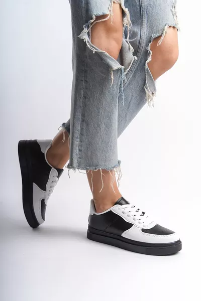 حذاء رياضي نسائي أسود-أبيض-أسود 