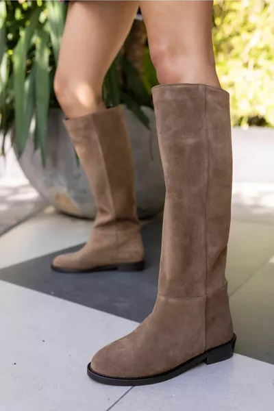 لوفيل ديزرت ديزرت جلد حقيقي للسيدات أحذية من جلد الغزال