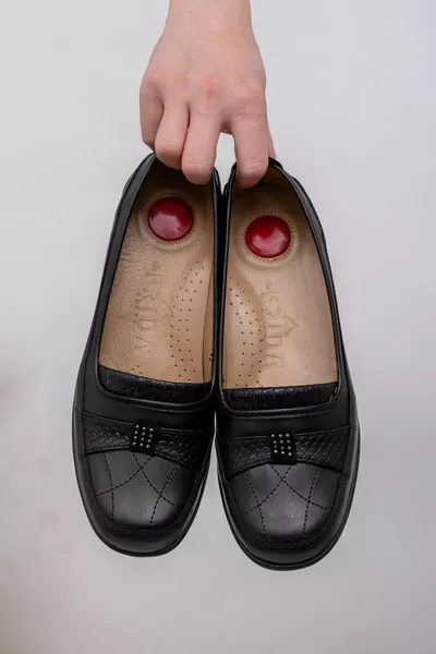 المرأة العظام سوليد عارضة أمي الأحذية