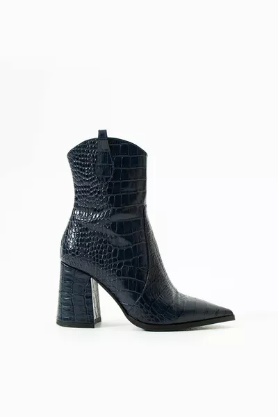 Женские сапоги из натуральной кожи темно-синего цвета