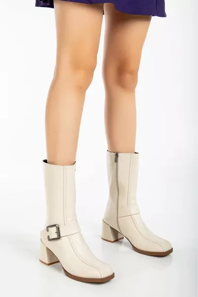 نسائي 5 سم أنيق نمط الموسم الجديد بيج حادة اصبع القدم مشبك الأحذية