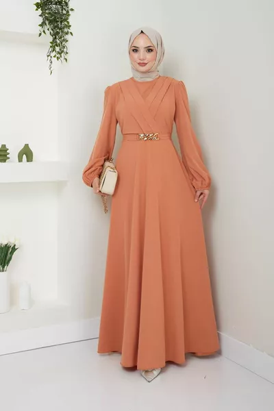 Hijab Kleid Lachs mit Kettengürtel