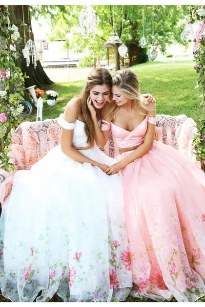  Witte tweedelige prinsessenjurk met bloemenprint