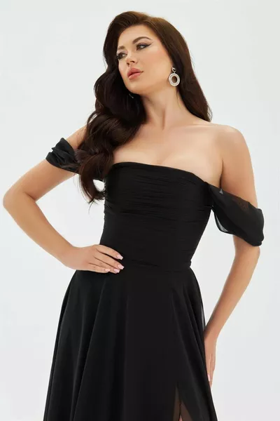 Robe de soirée longue à manches basses en mousseline de soie noire