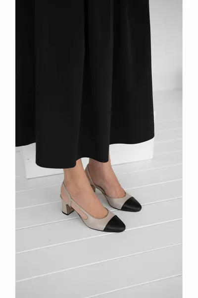 أمينة بيج جلد طبيعي بكعب