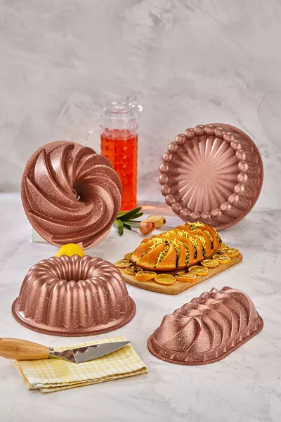 طقم قوالب كعك مصبوبة من الجرانيت 4 نماذج مختلفة لقوالب الكعك طقم تجهيزات العروس طقم تارت وفطائر