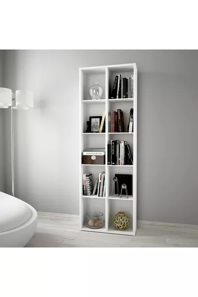 خزانة كتب بيضاء بزجاج/أرفف