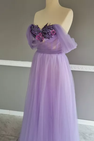 Lila Drapeli 3 Boyutlu Dantel Detaylı Abiye