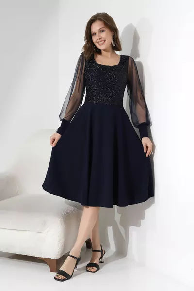 Lacivert Simli Yuvarlak Yaka Elbise 