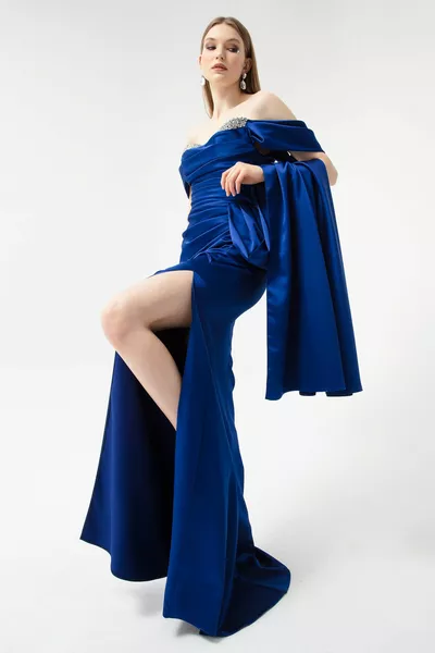 Women's Saks Boat Collar Slit Long Satin Evening Dress