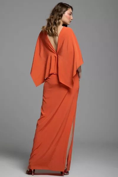 Женское оранжевое шелковое платье макси бил с вышивкой на талии