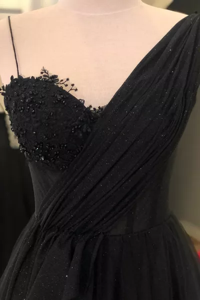 ثنى مفصلة بريق أسود اللون فساتين السهرة وفساتين السهرة