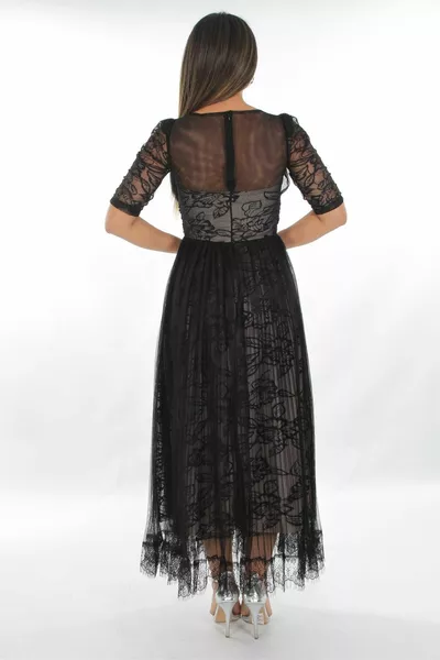 Abiti da sera da donna neri a mezze maniche con tulle su pizzo all'interno