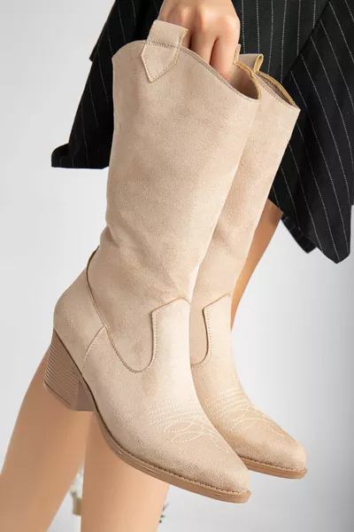 المرأة بسحاب البيج من جلد الغزال الأحذية المطرزة الغربية رعاة البقر