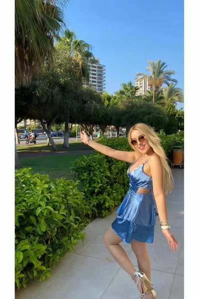 جمبسوت الساتان الأزرق