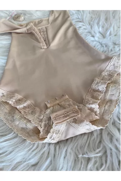 مشد نسائي كامل للجسم مع حمالات، مصمم للتنسيق، التنحيف، وشد الجسم