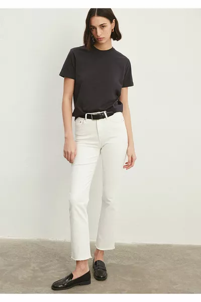 نيويورك أول بلو وايت جينز 