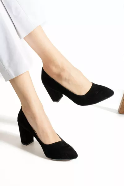 أحذية نسائية كعب 7.5 سم جلد الغزال عارضة وأشار اصبع القدم فساتين السهرة المرأة الكعب ()