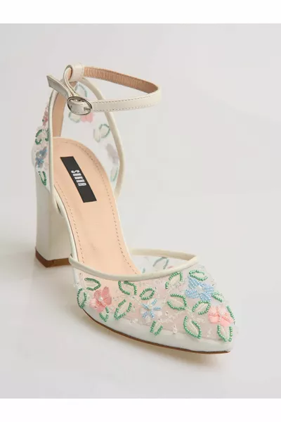 أحذية الزفاف ، أحذية الزفاف الملونة ، أحذية الزفاف المطرزة