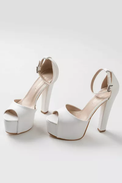 الموسم الجديد الجلود البيضاء فستان الزفاف منصة حزام الكاحل أنيقة قسط المرأة مساء الأحذية