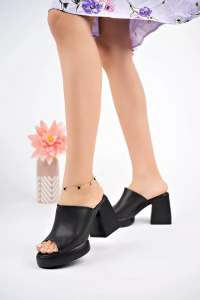 Alacati مضمونة المرأة اليومية عارضة أنيقة العظام منصة النعال ذات الكعب السميك