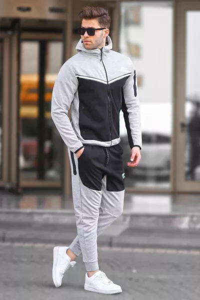 Tuta da uomo grigia 