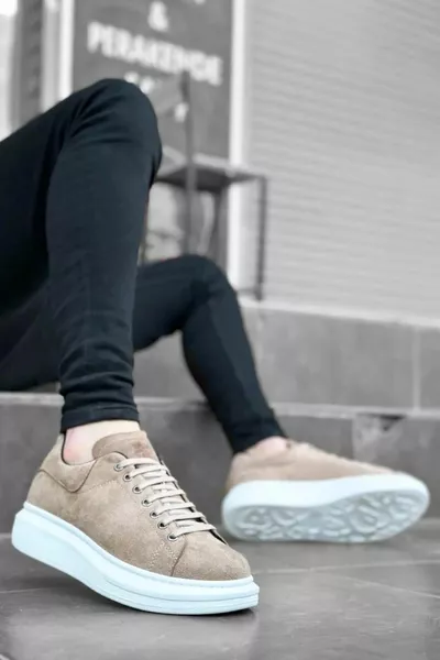 حذاء رياضي رجالي سميك ذو رباط