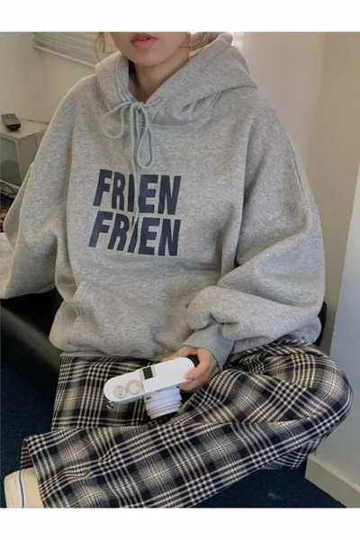 للجنسين رمادي Frien مطبوع مقنعين قميص من النوع الثقيل كبير الحجم